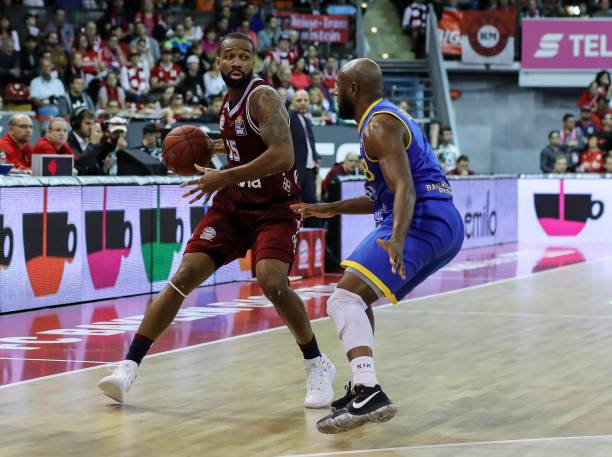 和信心都受 和信心都受