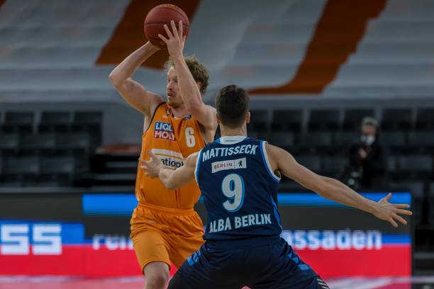 擒服狼队 蓝军取近六场英超首胜.