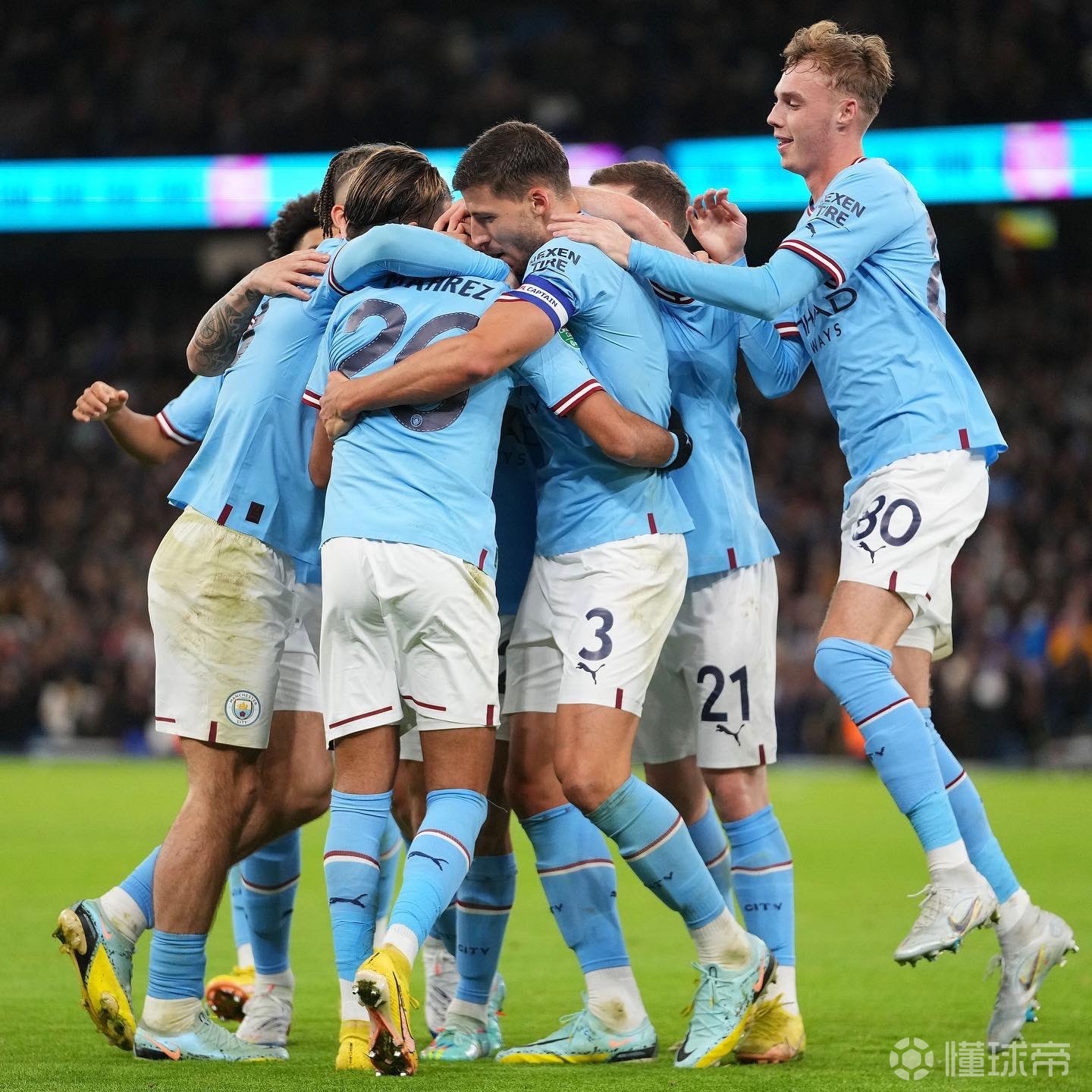 塔尖才能立 塔尖才能立