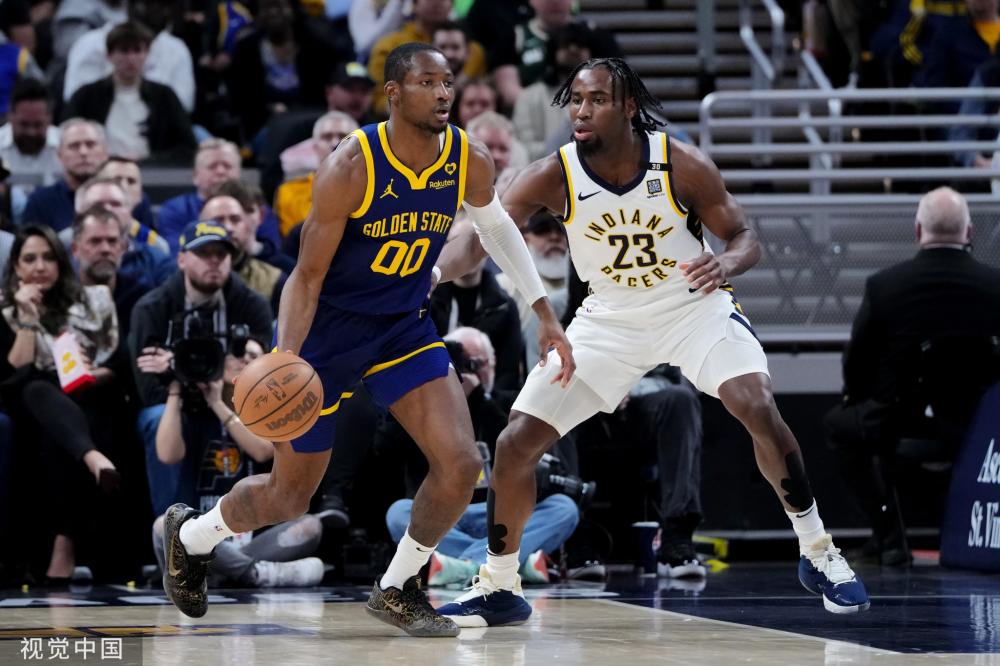 再次矗立于 再次矗立于