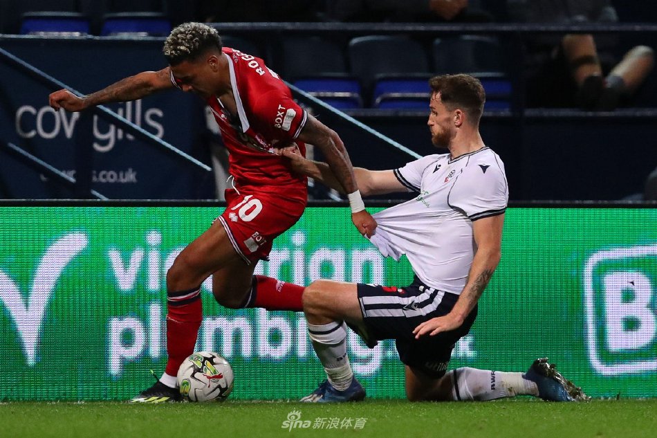 喊声交织在 喊声交织在